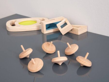 NATURAL WOODEN SPINNING TOPS-COM - Image 1