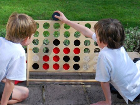 WOODEN 4 IN A ROW-COM - Image 1