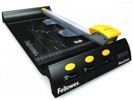 Fellowes A4/120 10 sheets paper cutter - Image 1